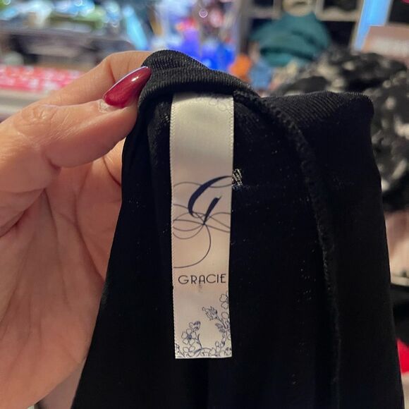 2/$15 Multicolored Sparkly Short sleeve cropped top - Picture 2 of 4